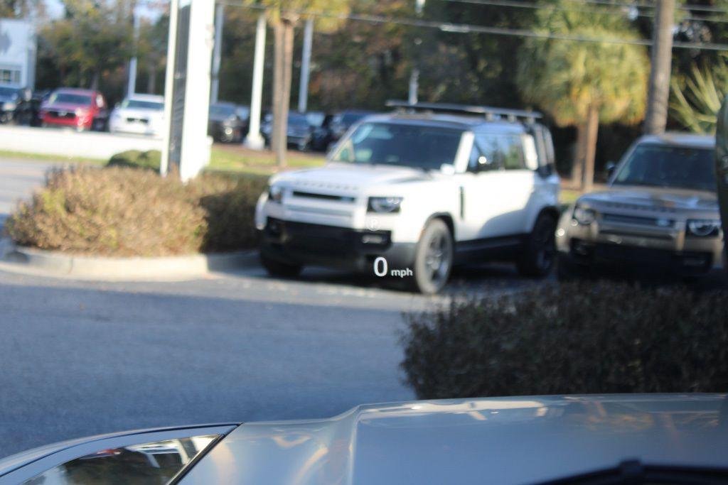 2026 Land Rover Defender OCTA - Photo 26