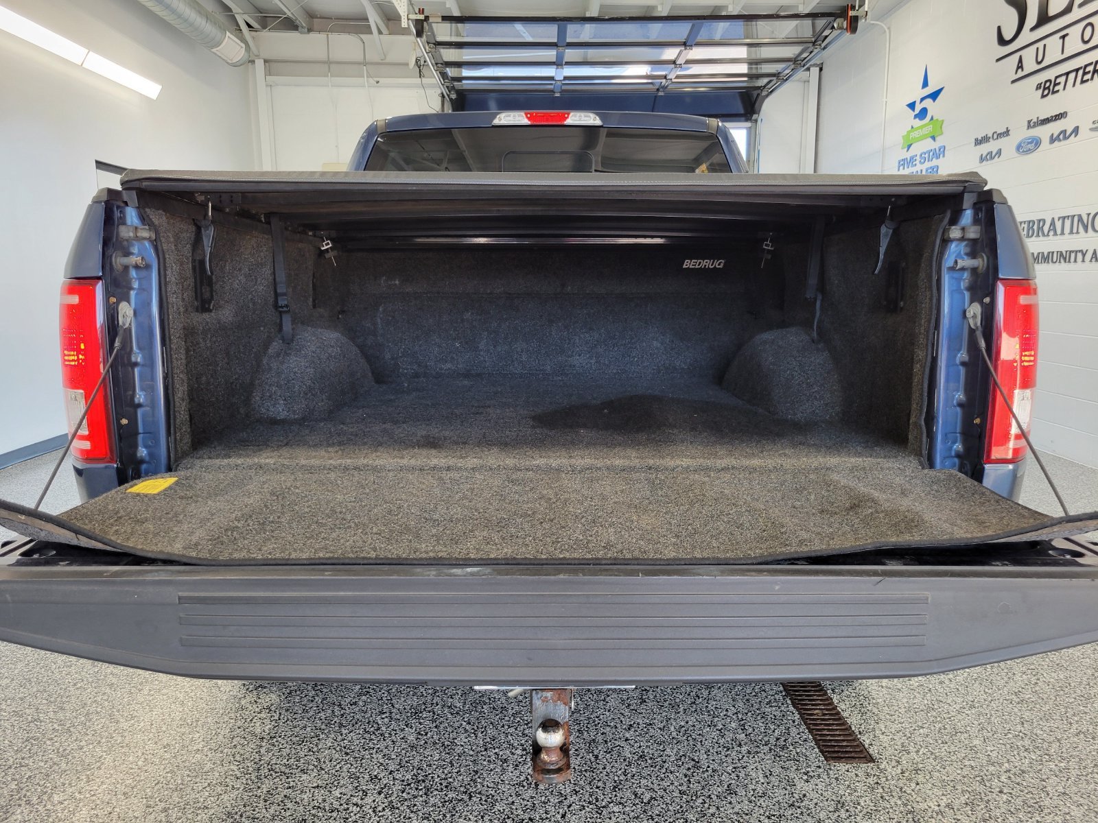 Used 2016 Blue Ford XLT image 26