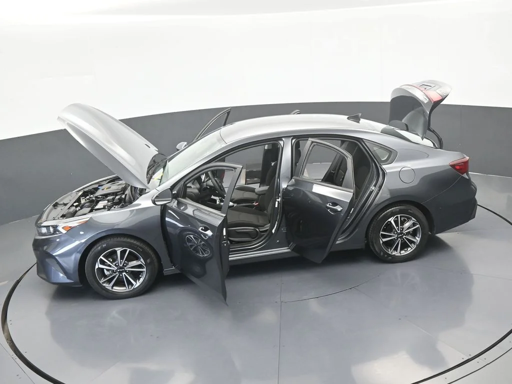 Used 2023 Gravity Gray Kia LXS image 58