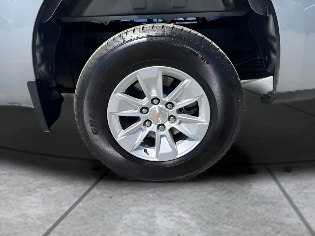 Used 2025 Gray Chevrolet WT image 27