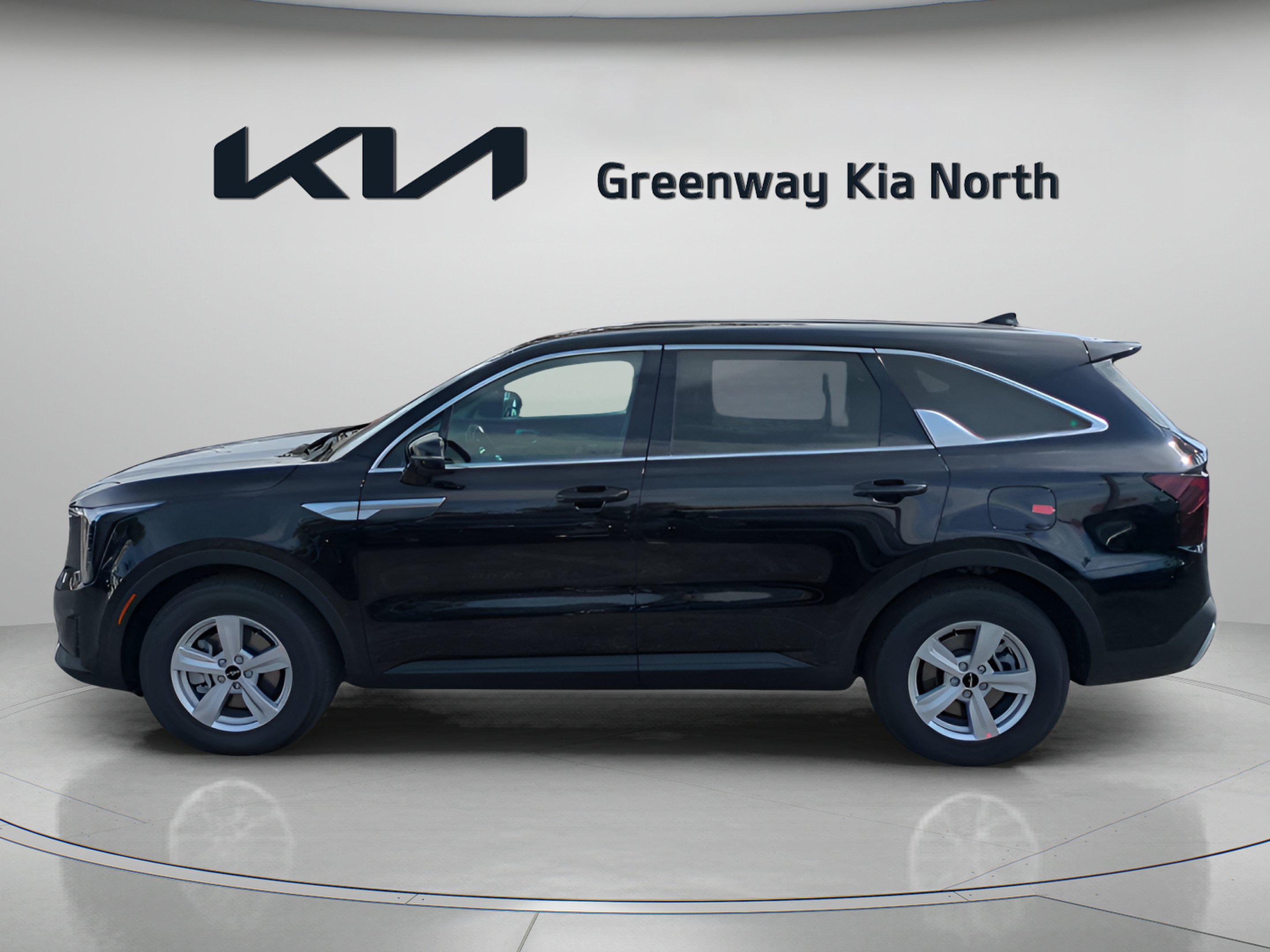 Certified Used 2026 Ebony Black Kia LX image 5