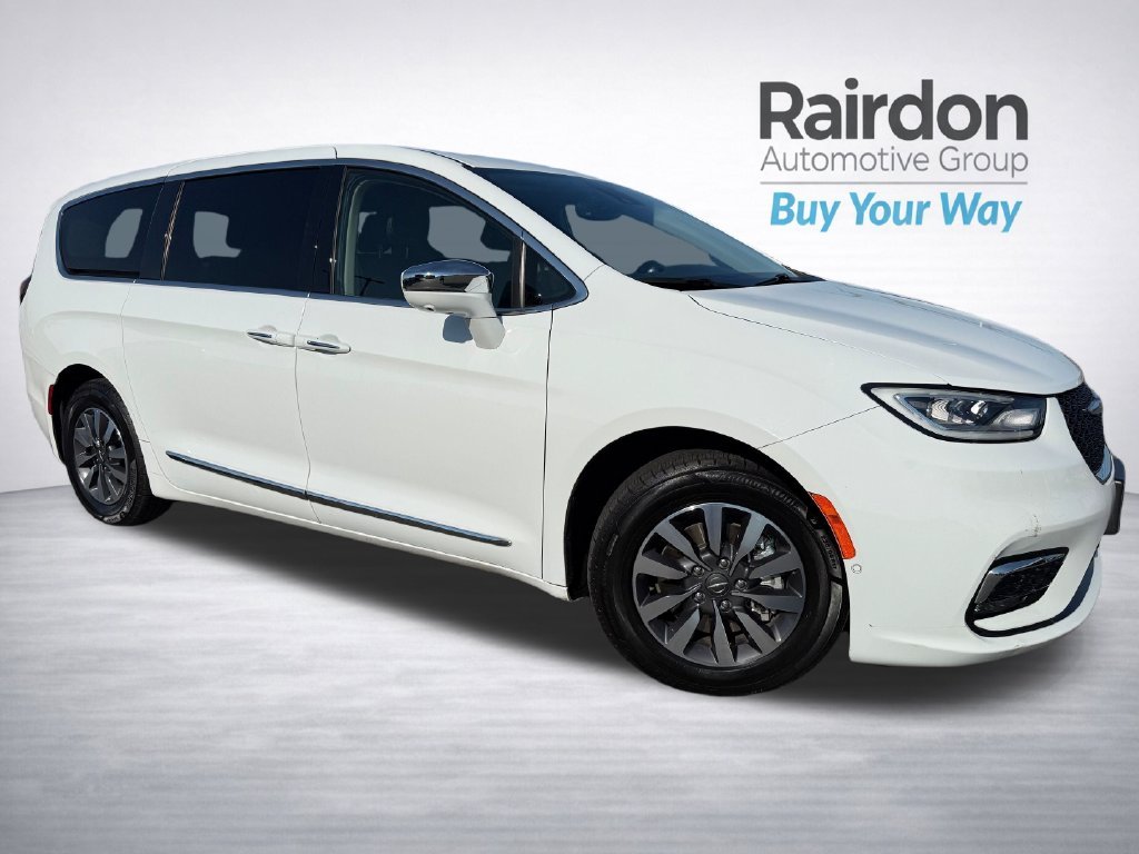 2022 Chrysler Pacifica Hybrid
