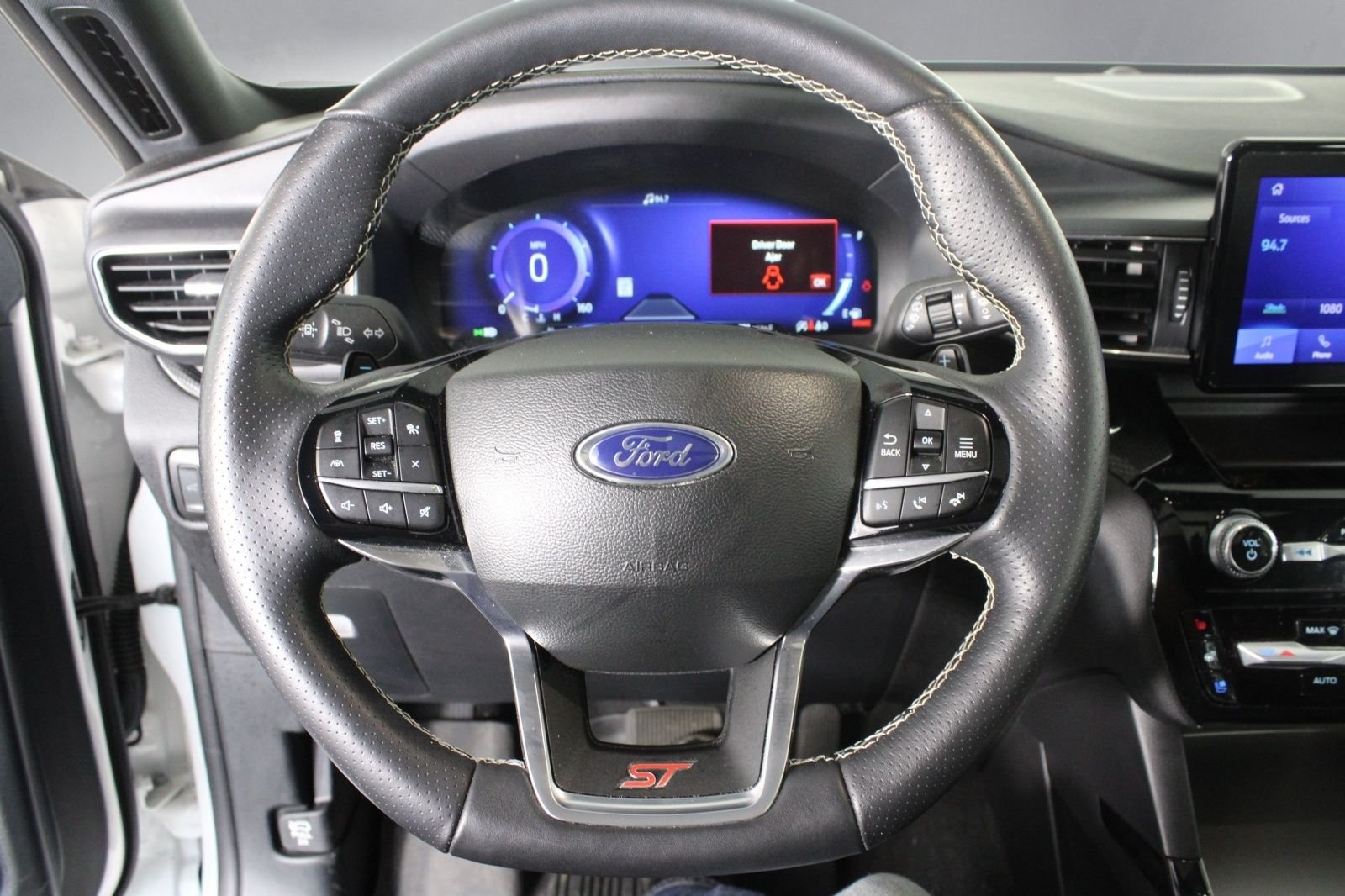 Used 2023 White Ford ST image 3