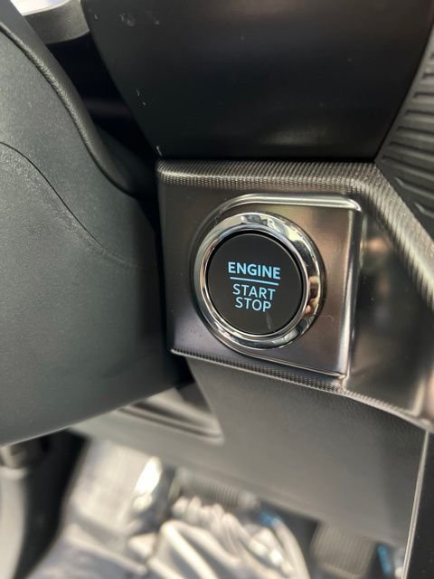 Used 2025 Oxford White Ford Raptor image 15