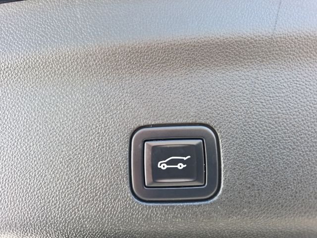 Used 2022 Black Chevrolet RST image 37