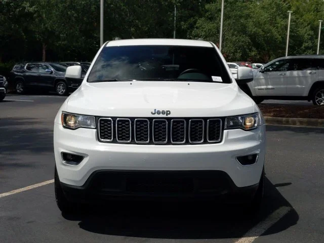 Used 2018 White Jeep Laredo E image 8