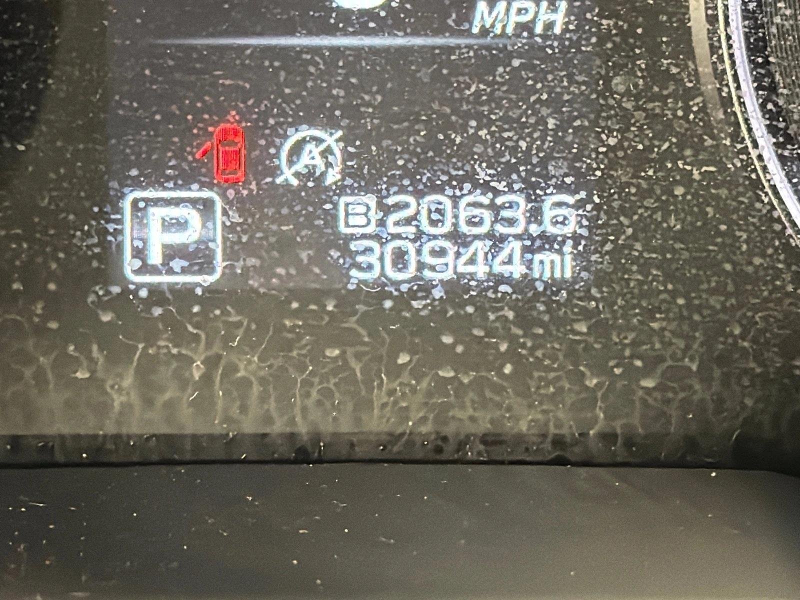 Used 2025 Ice Silver Metallic Subaru Onyx Edition image 29