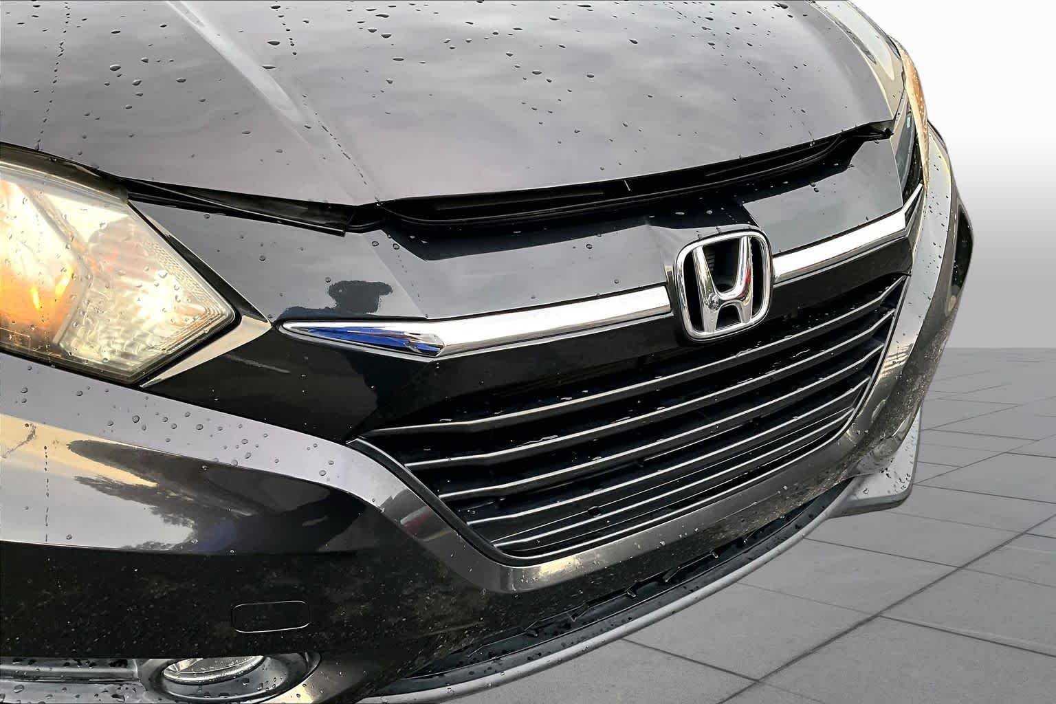 Used 2018 BLK Honda EX image 30