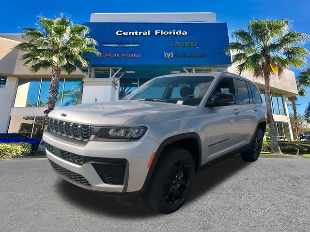 New 2026 Silver Zynith Exterior Paint Jeep Altitude image 8