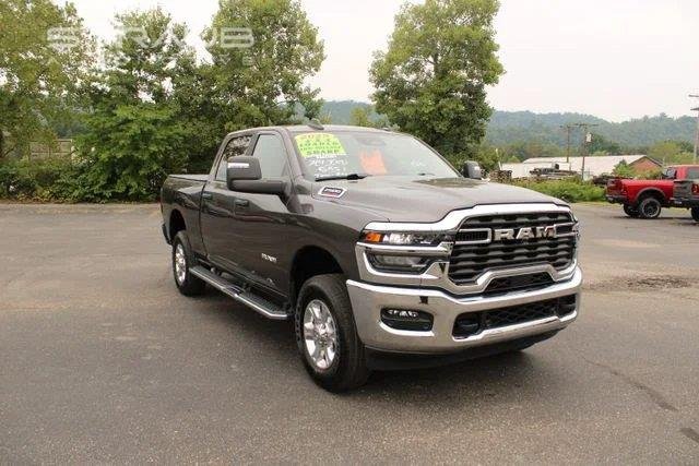 Used 2025 Granite Crystal Metallic Clearcoat Ram Big Horn image 2