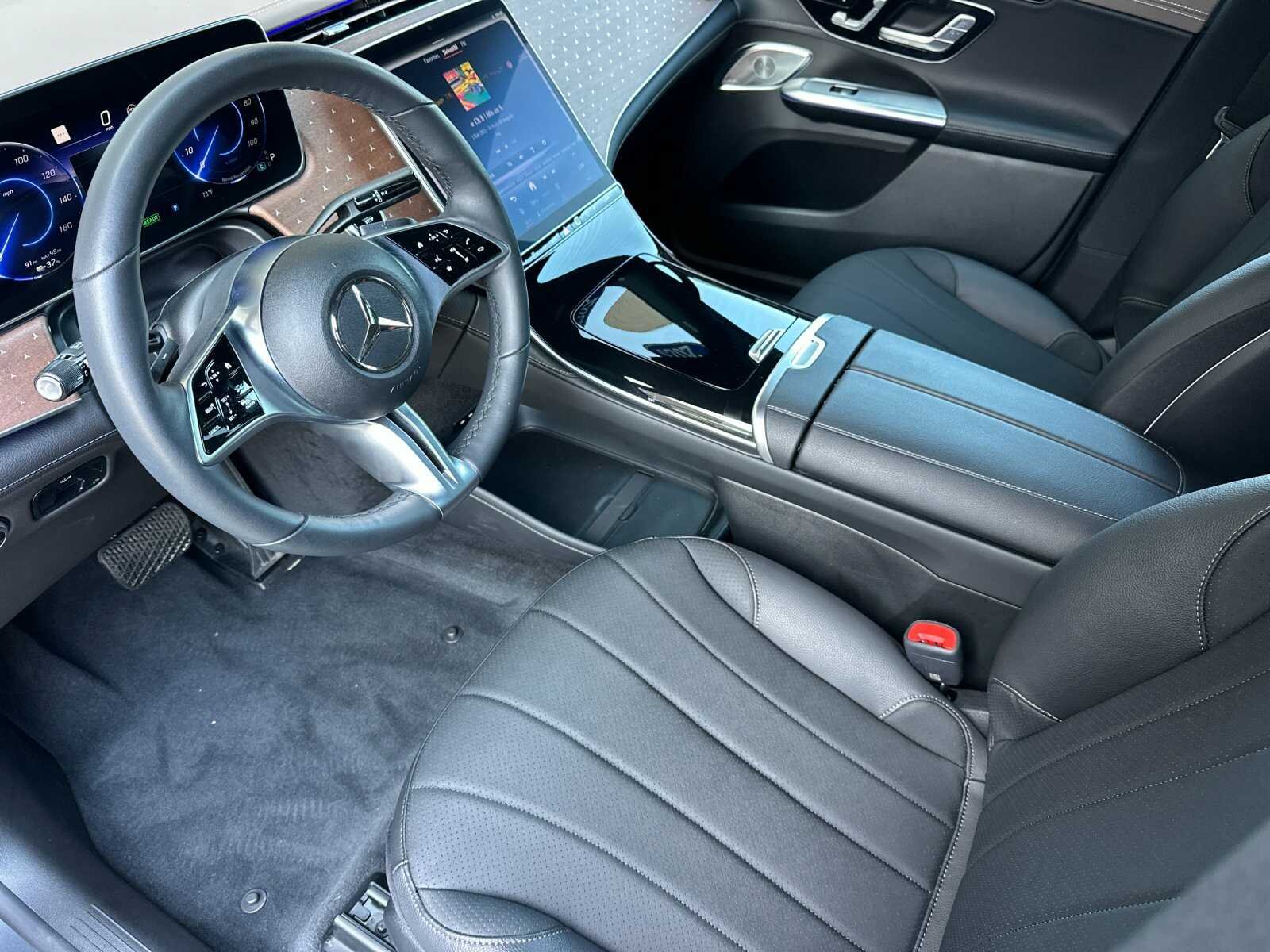 Used 2023 Gray Mercedes-Benz 350 SUV 4D Sport Utility 4MATIC® image 10