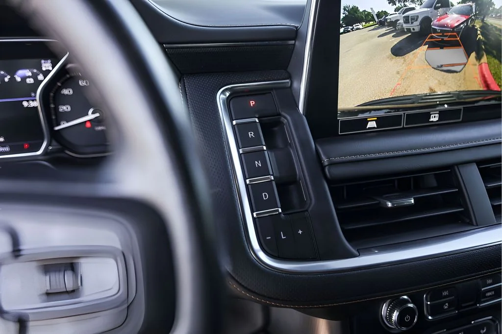 Used 2021 Black GMC AT4 image 21