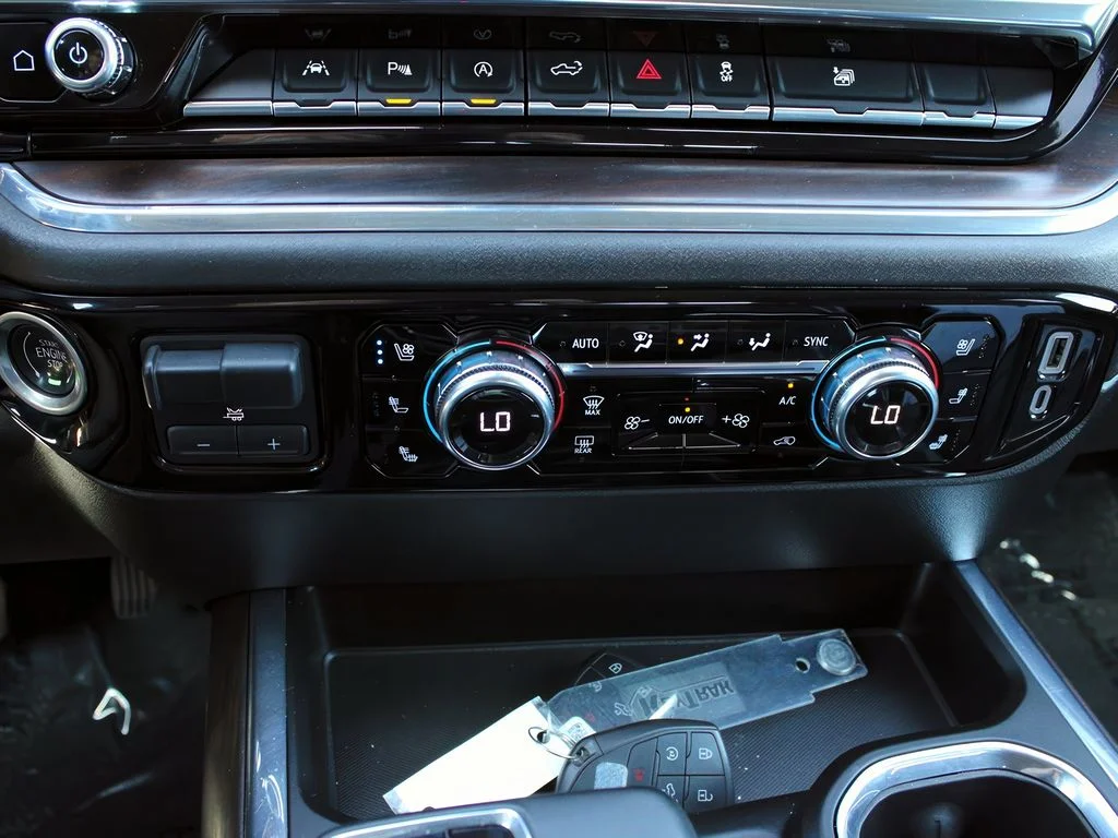 Used 2024 Sterling Metallic GMC SLT image 20