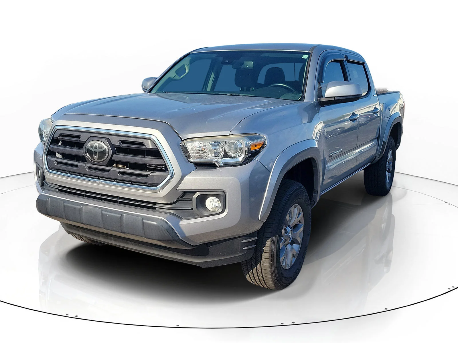 Used 2018 Silver Sky Metallic Toyota SR5 image 3