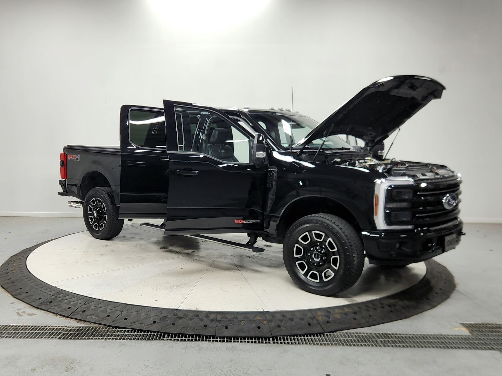 Used 2026 Agate Black Ford Platinum image 10