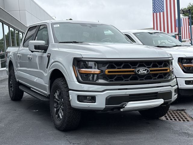 New 2026 White Ford Tremor image 1