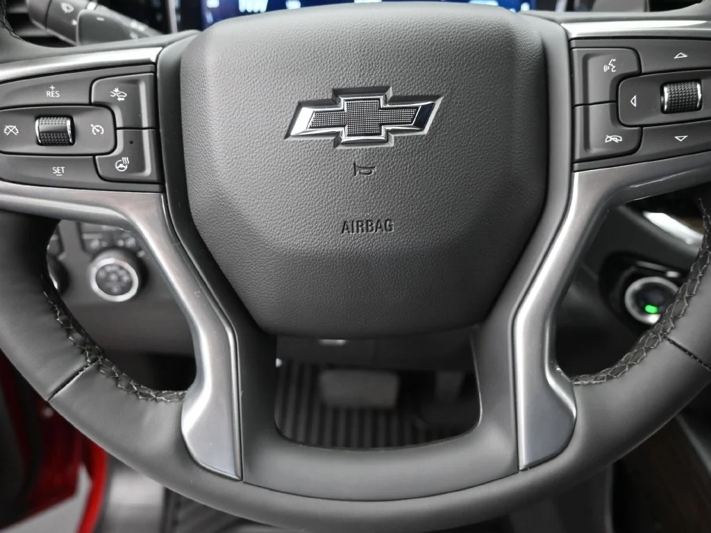 Used 2025 Red Chevrolet RST image 17