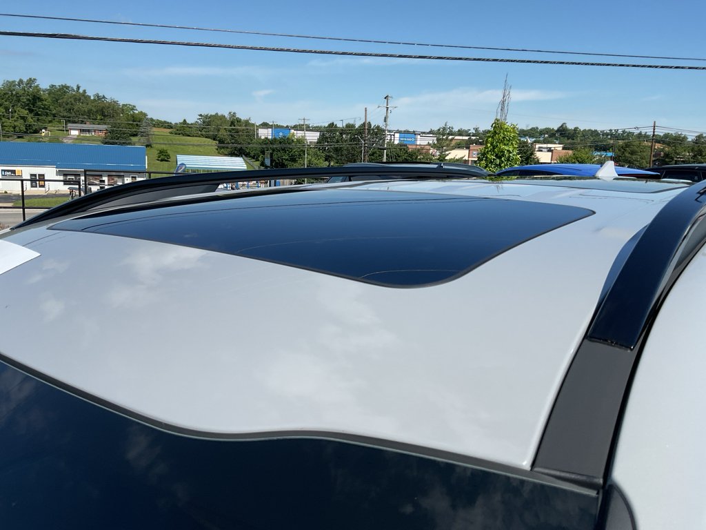 Used 2025 Wolf Gray Kia SX-Prestige X-Line image 6