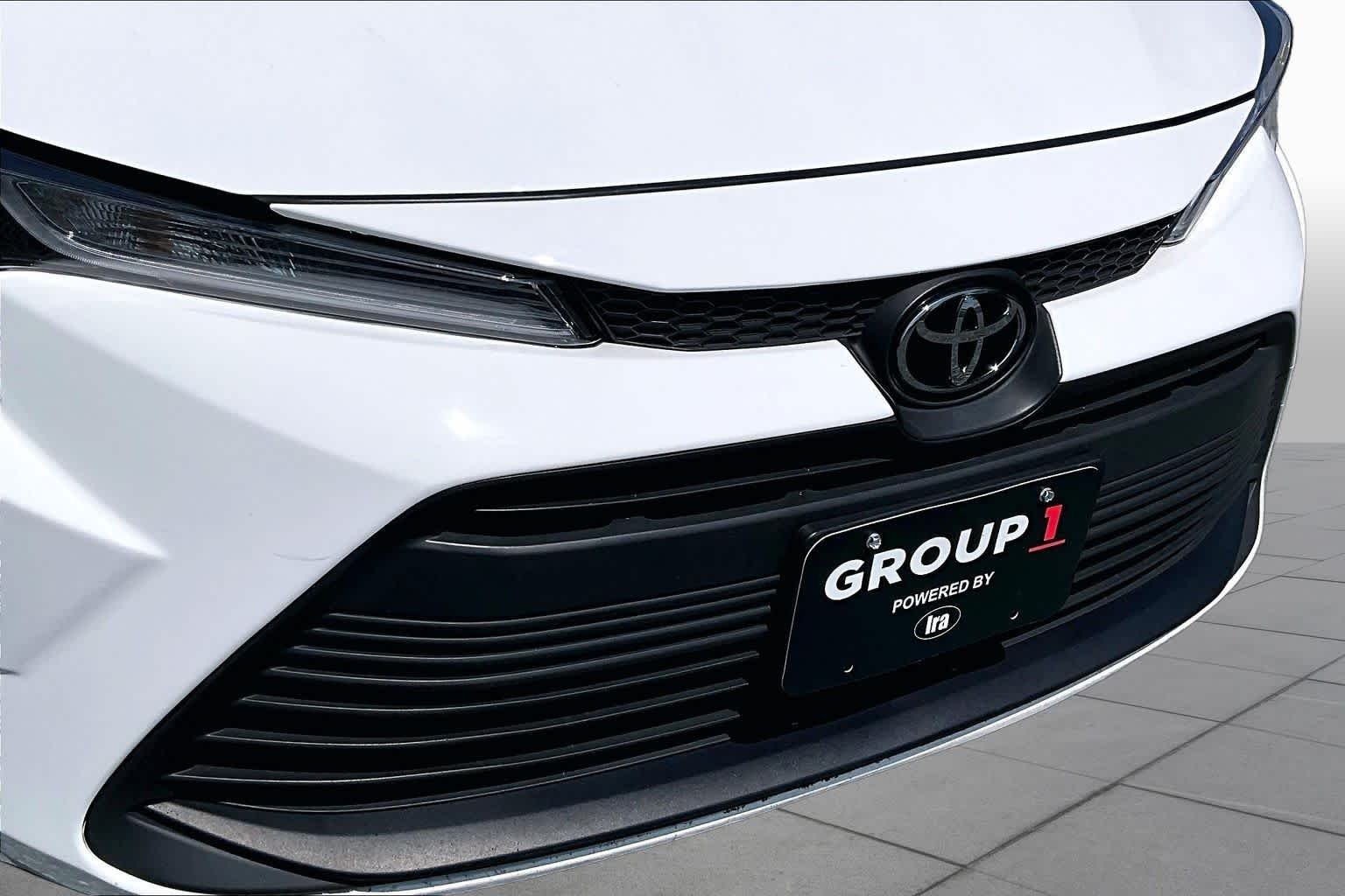 Used 2023 Ice Cap Toyota LE image 30