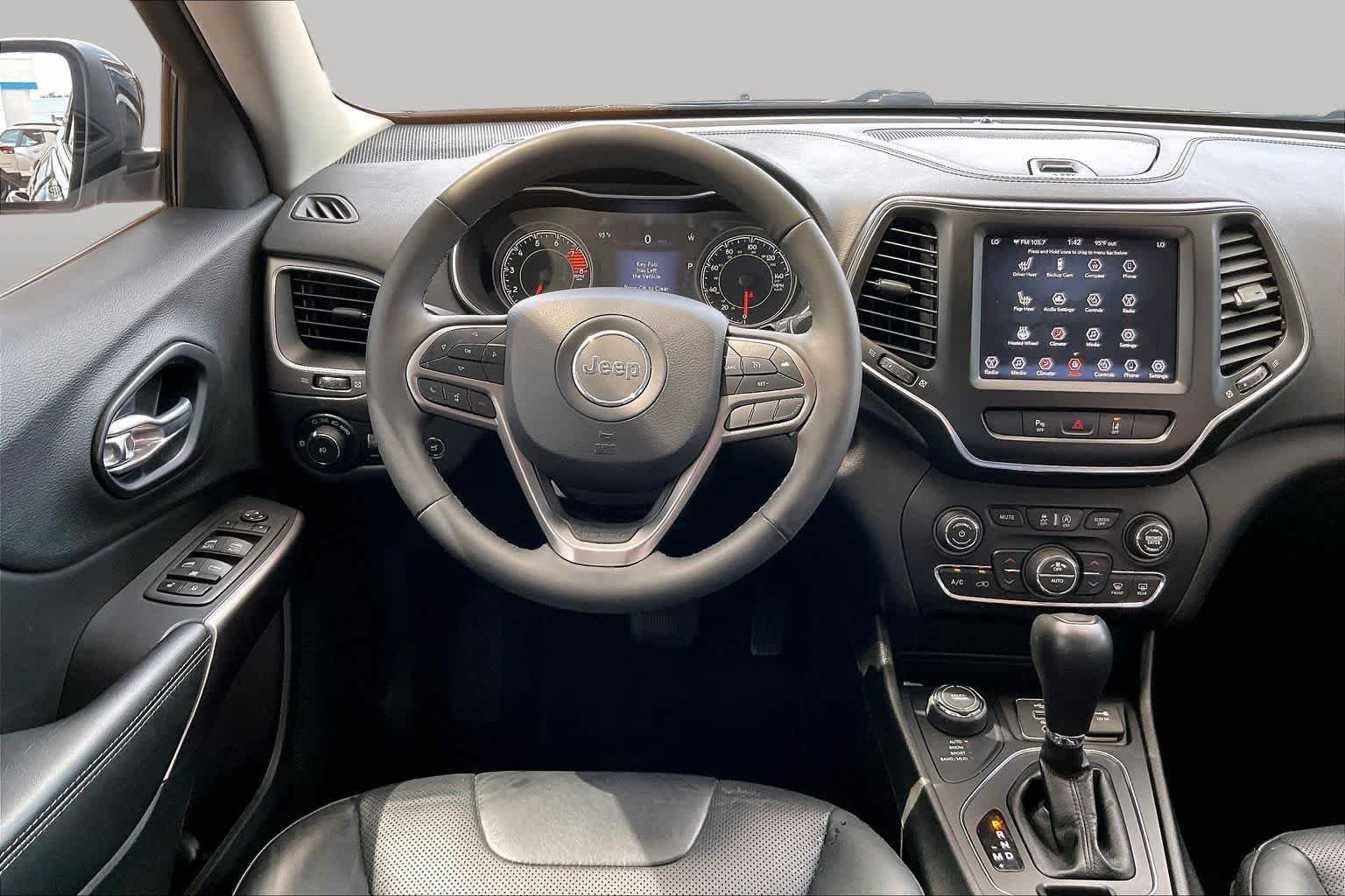 Pre-Owned 2021 Jeep Cherokee Latitude Lux