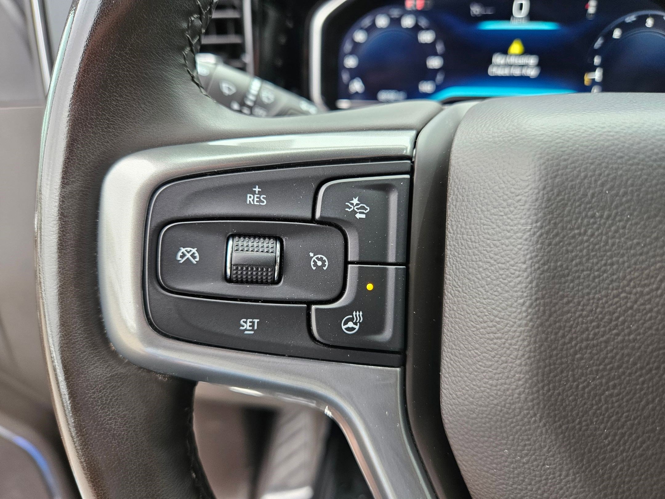 Used 2024 Auburn Metallic Chevrolet LT image 17