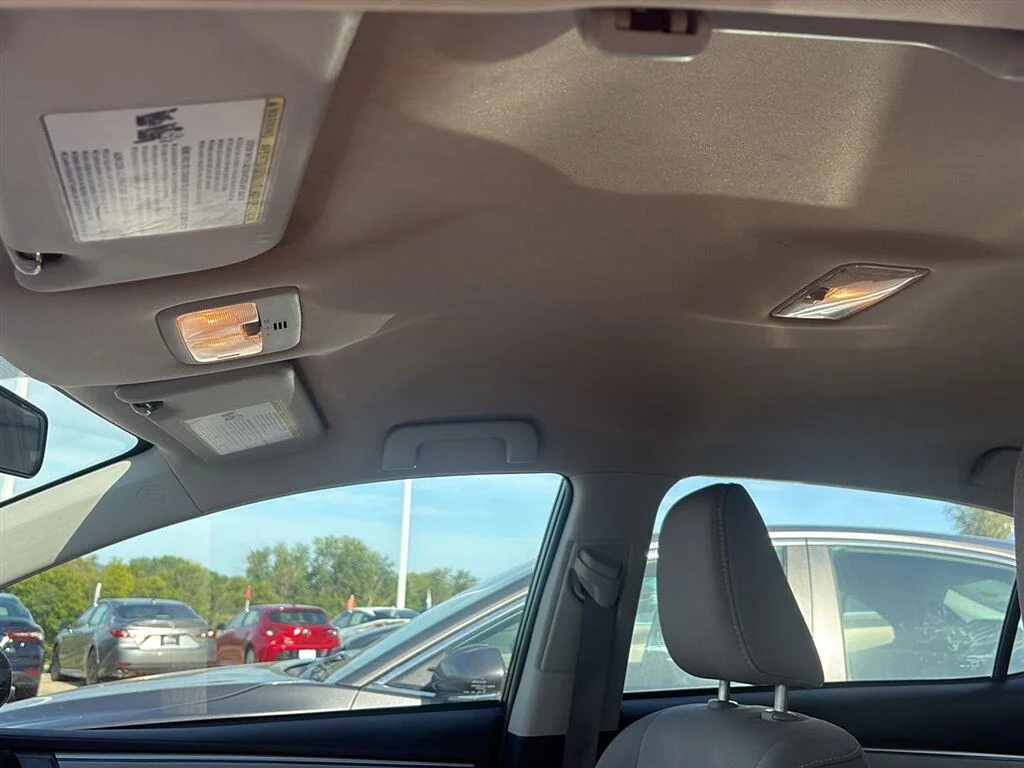 Used 2014 4Evergreen Mica Toyota LE Plus image 17
