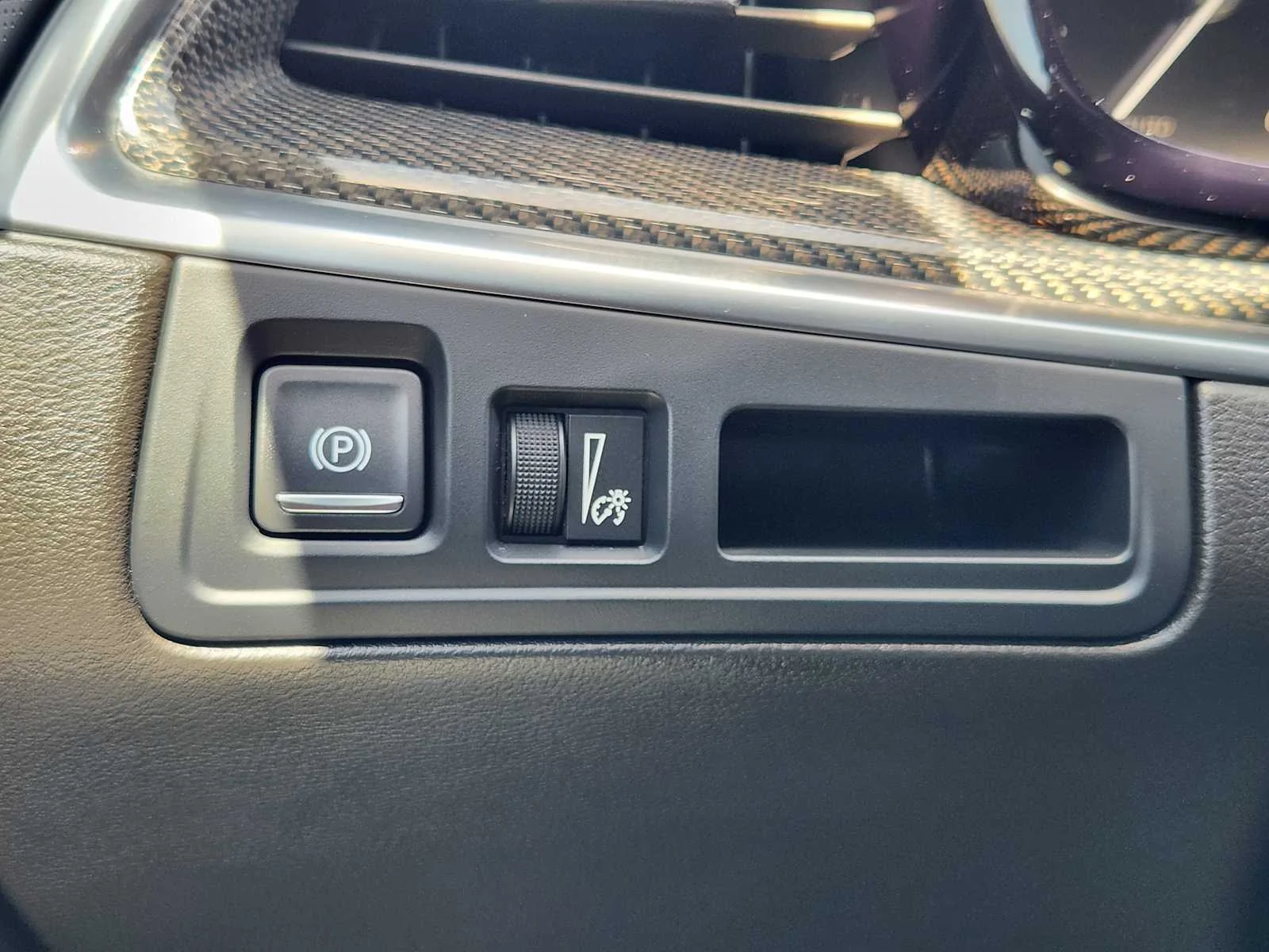 Used 2023 ARGENT SILVER METALLIC Cadillac AWD Sport image 20