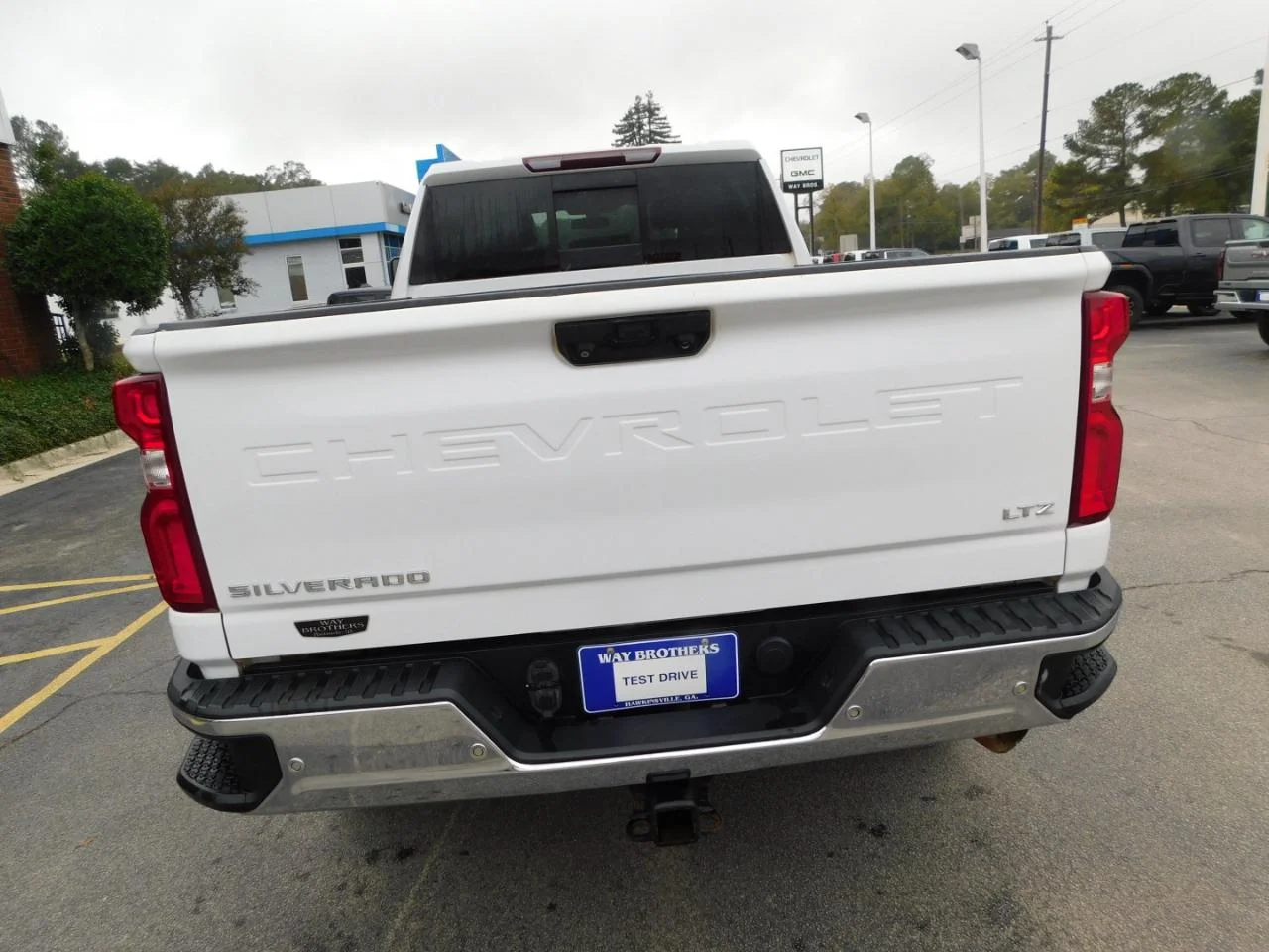 Used 2021 White Chevrolet 4WD CREW CAB 159 in LTZ image 7