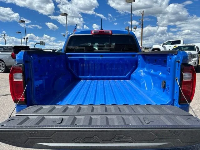 New 2026 Rapids Metallic GMC Elevation image 19