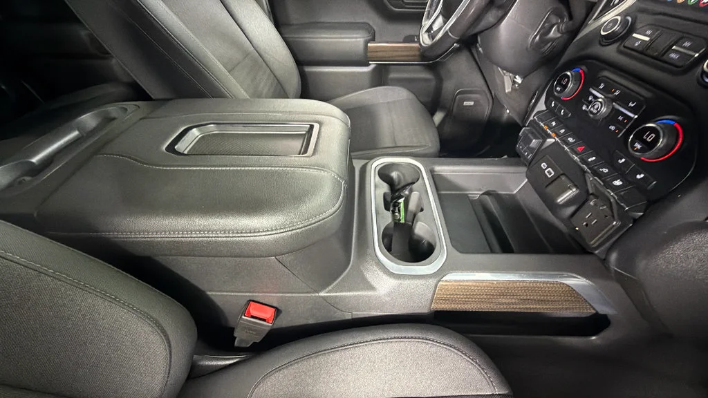 Used 2020 NORTHSKY BLUE METALLIC Chevrolet RST image 36