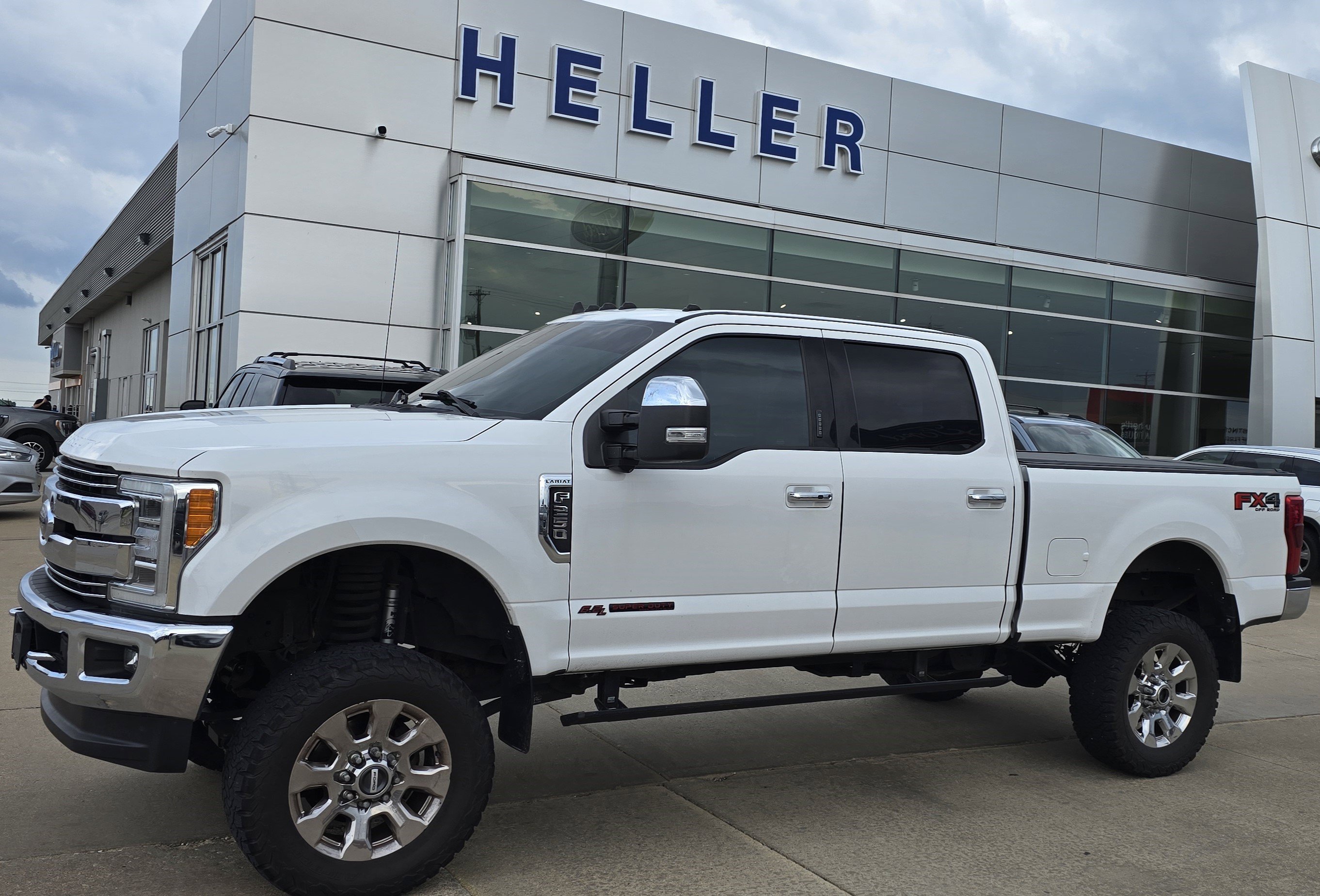 Used 2019 Oxford White Ford LARIAT image 3
