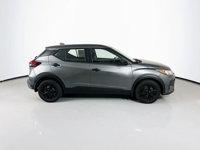 Used 2025 Gray Nissan S image 9