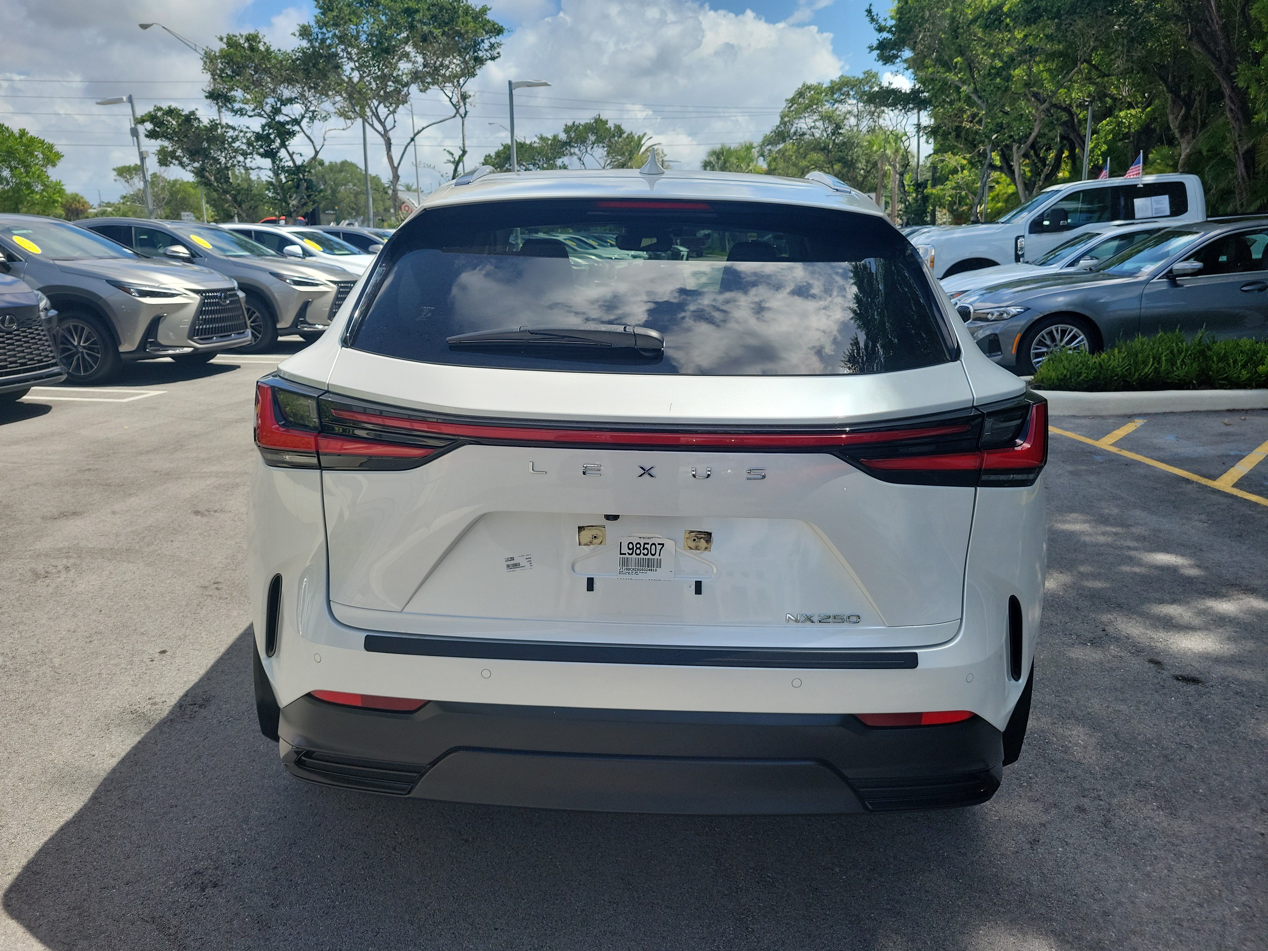 Certified Used 2025 EMINENT WHITE PEARL Lexus NX 250 Premium image 5