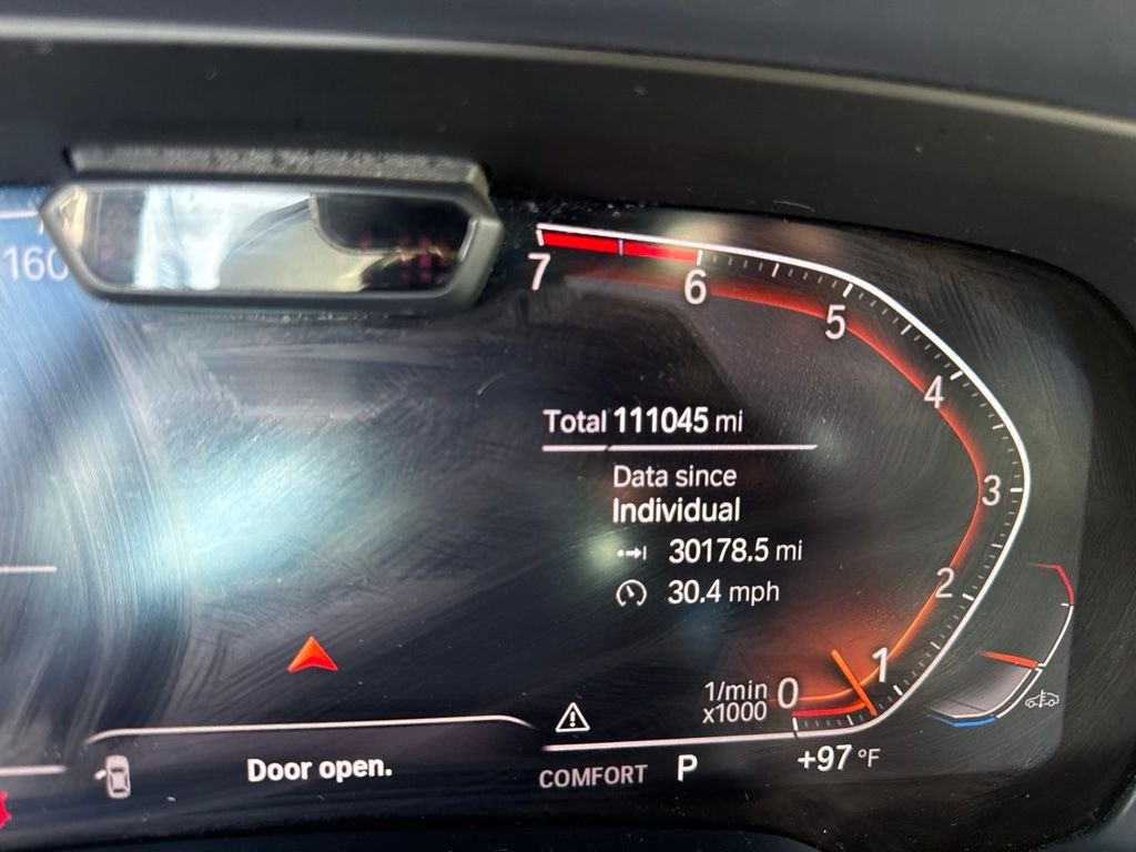 Used 2019 White BMW xDrive50i image 7