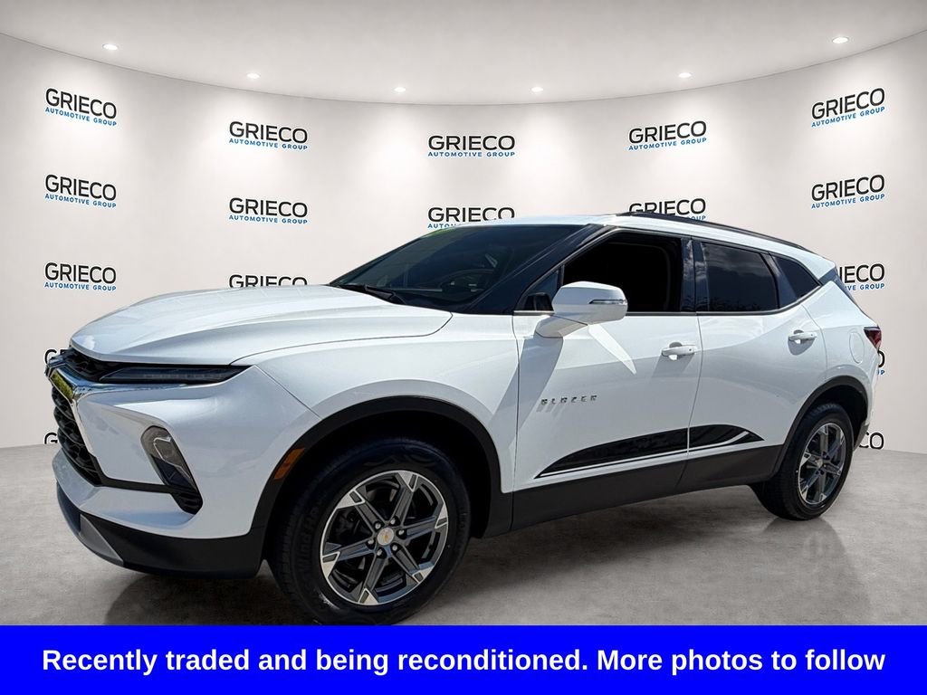 Used 2024 White Chevrolet LT image 3