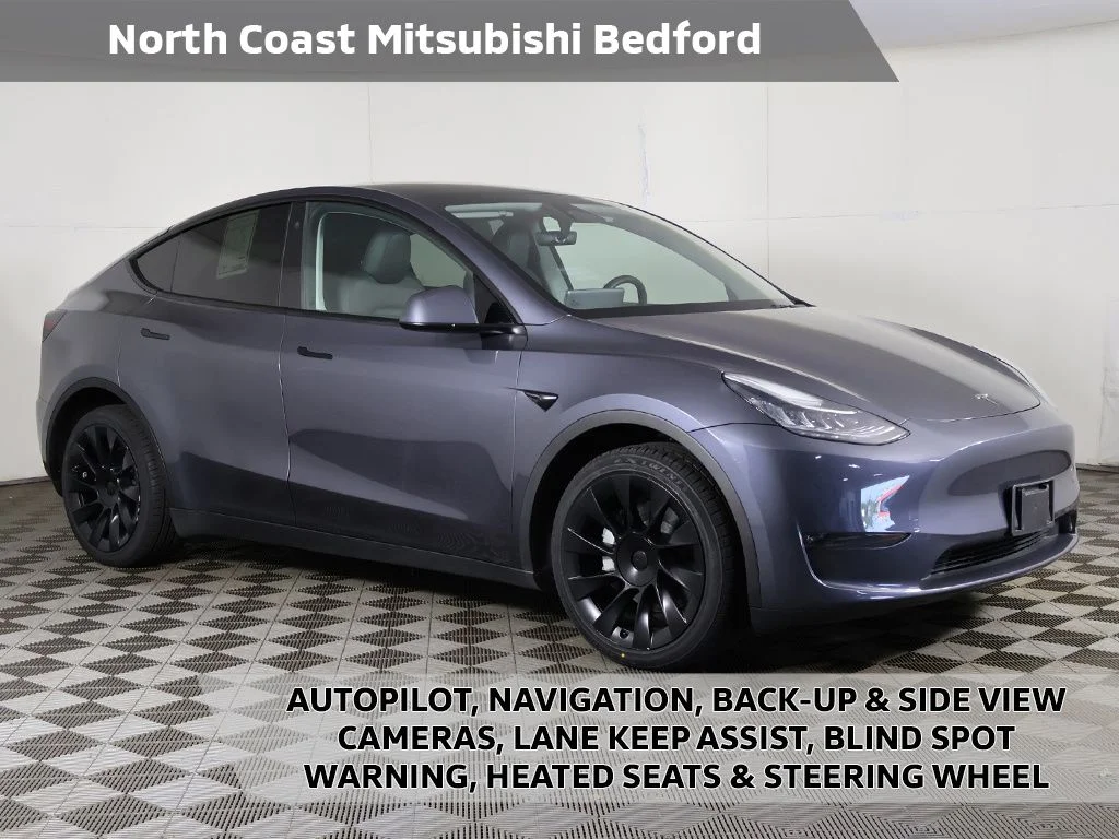 2023 Tesla Model Y Long Range Dual Motor All-Wheel Drive's photo