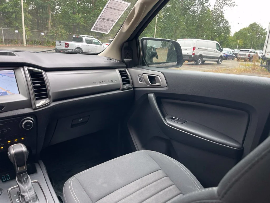 Used 2020 Black Ford XLT image 7