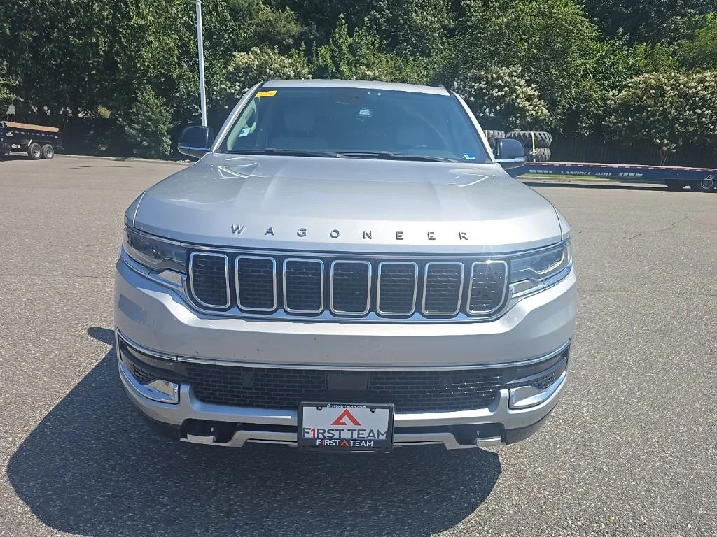 Used 2023 Silver Jeep Series II image 2
