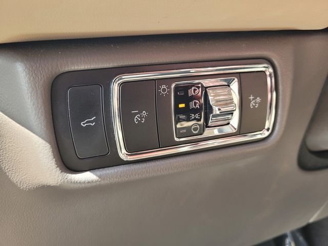 Used 2023 Blue Lincoln Reserve image 19