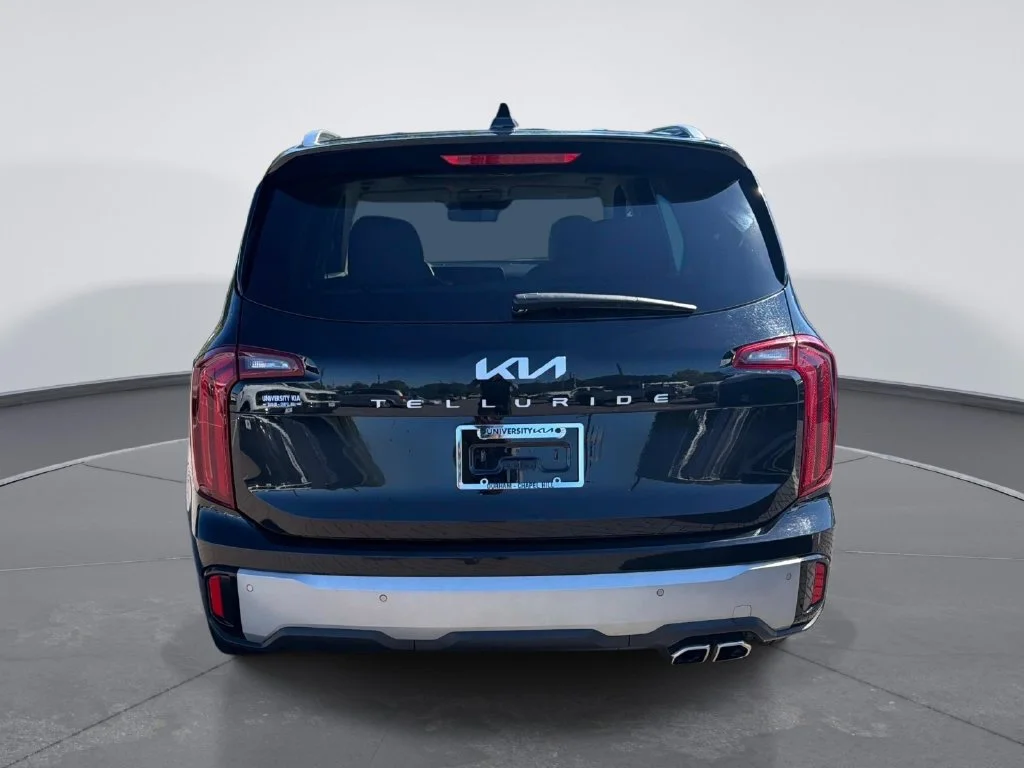 Used 2023 Black Kia S image 6