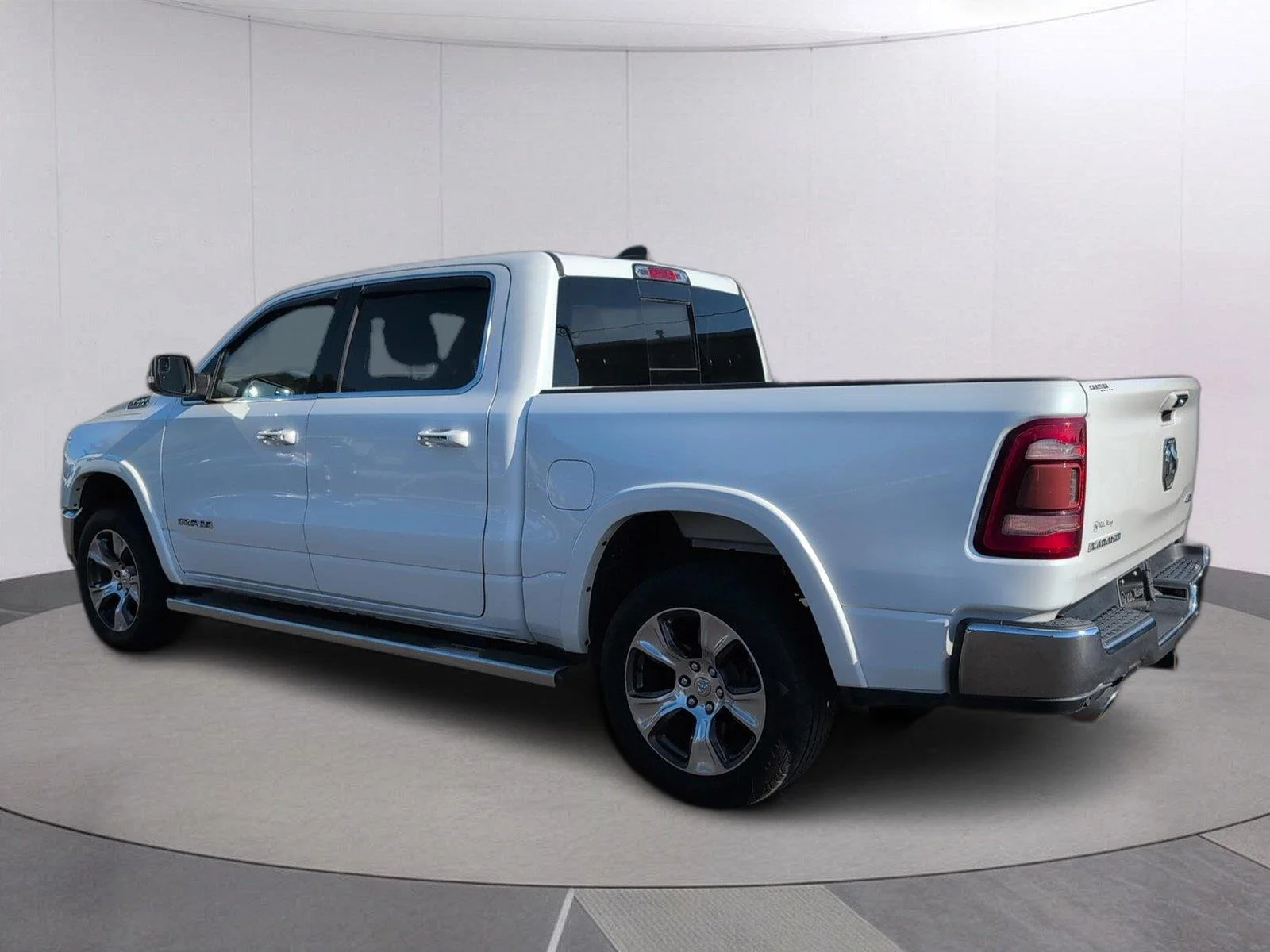 Used 2019 Ivory White Tri-Coat Pearlcoat Ram Laramie image 3