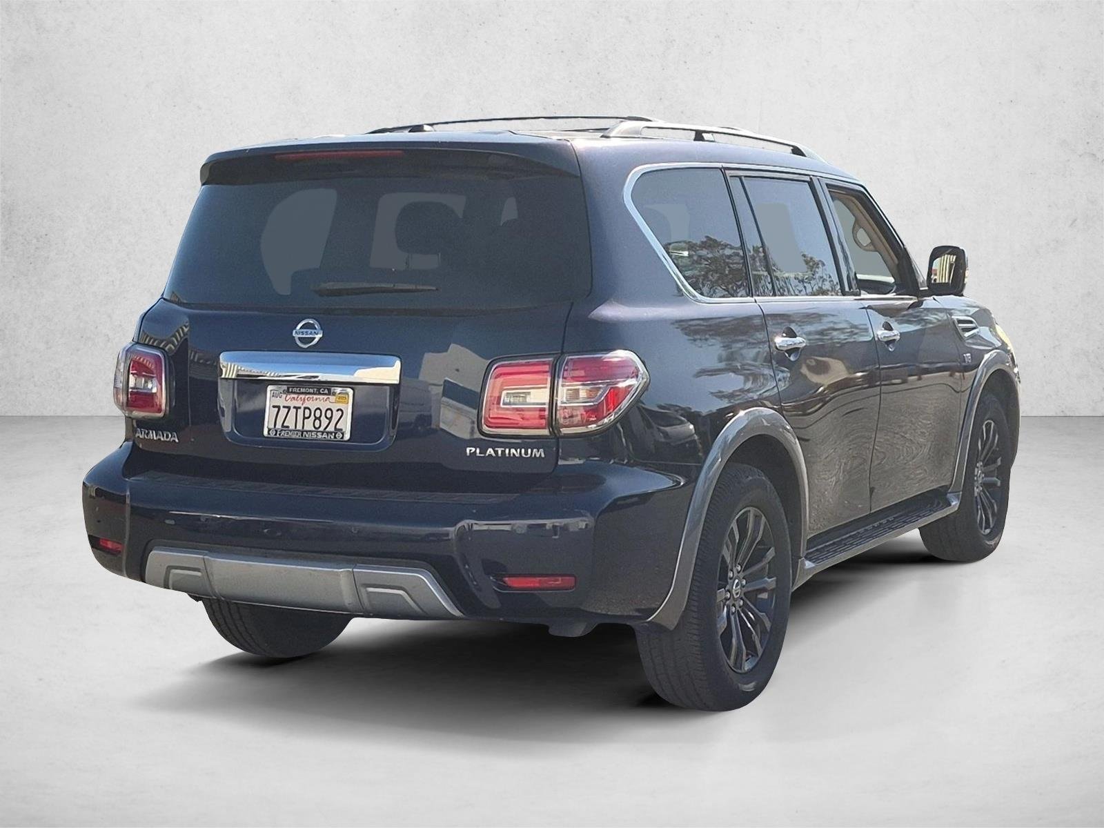 Used 2017 Hermosa Blue Nissan Platinum image 5