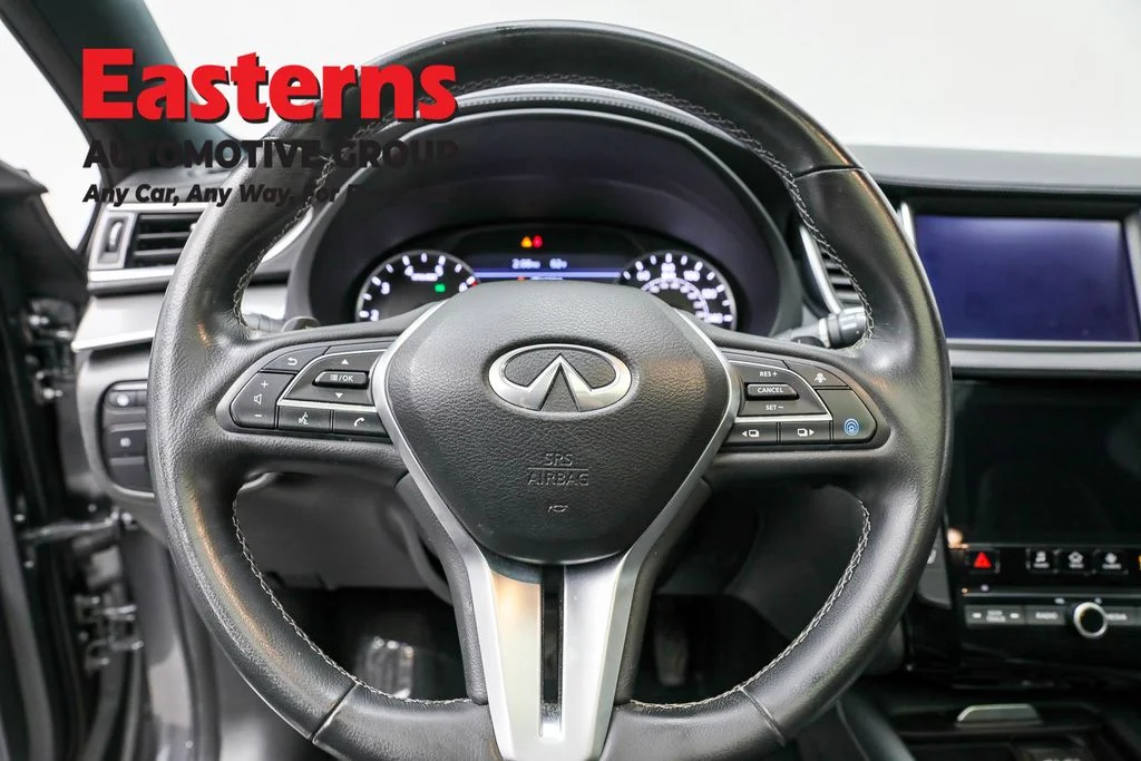 Used 2022 Gray INFINITI LUXE image 10