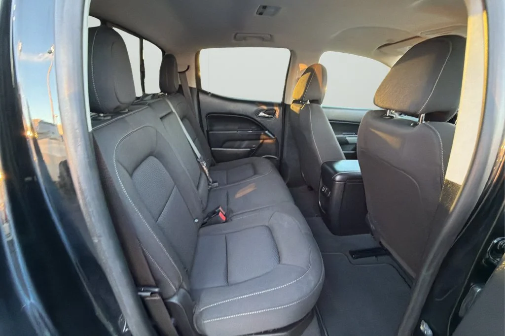 Used 2022 BLACK Chevrolet 2WD LT image 12