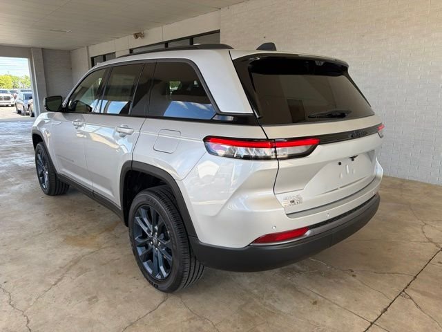 New 2026 Silver Zynith Exterior Paint Jeep 85th Anniversary Edition image 3