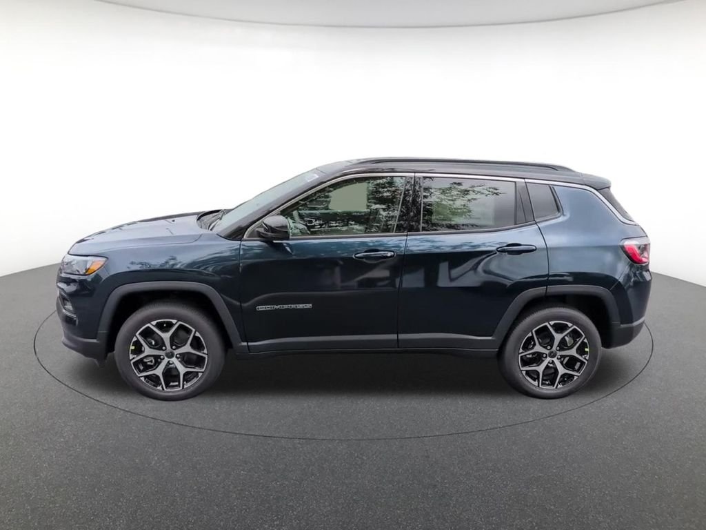 New 2026 Fathom Blue Pearl-Coat Exterior Paint Jeep Limited image 9
