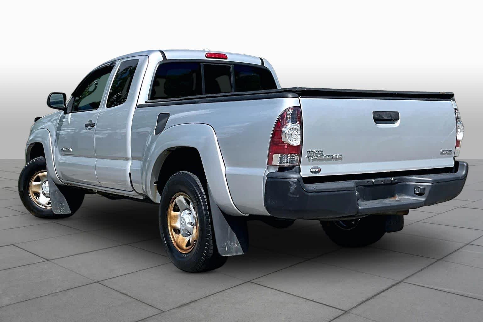 Used 2010 Silver Streak Mica Toyota  image 10