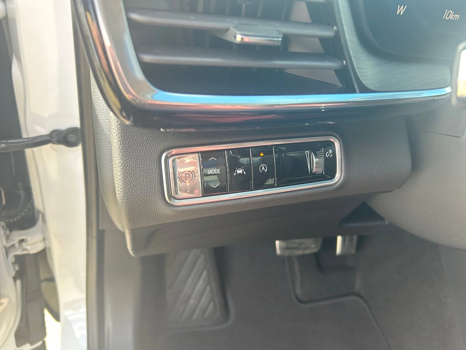 New 2026 Summit White Buick Sport Touring AWD image 16