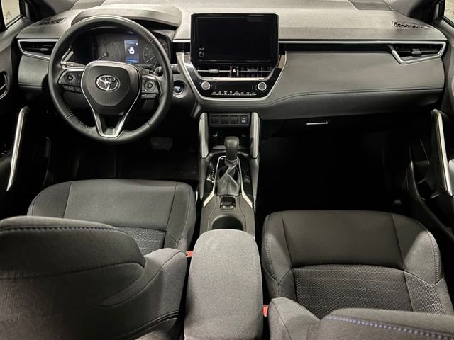 Used 2024  Toyota Hybrid SE image 12