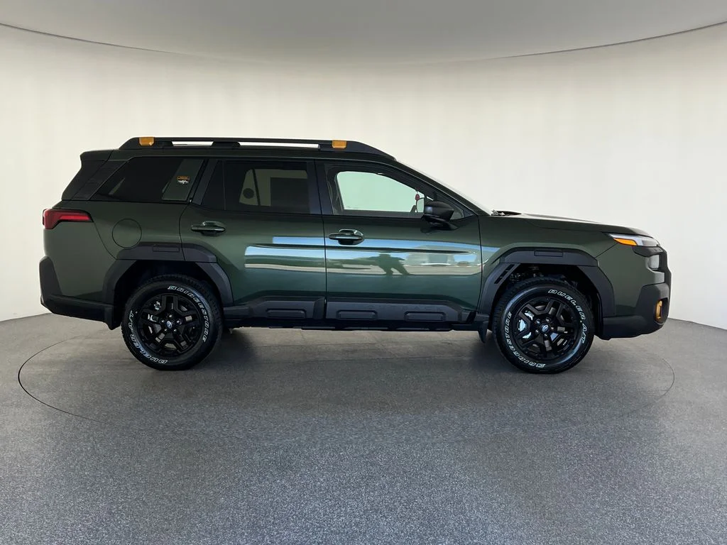 New 2026 DEEP EMERALD GREEN PEARL Subaru Wilderness image 2